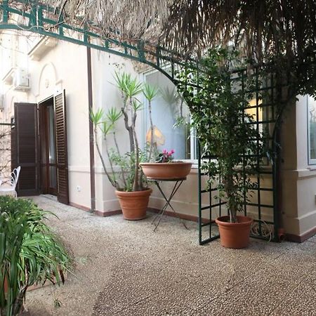 A Un Passo Dal Mare Leilighet Lido di Mondello Eksteriør bilde